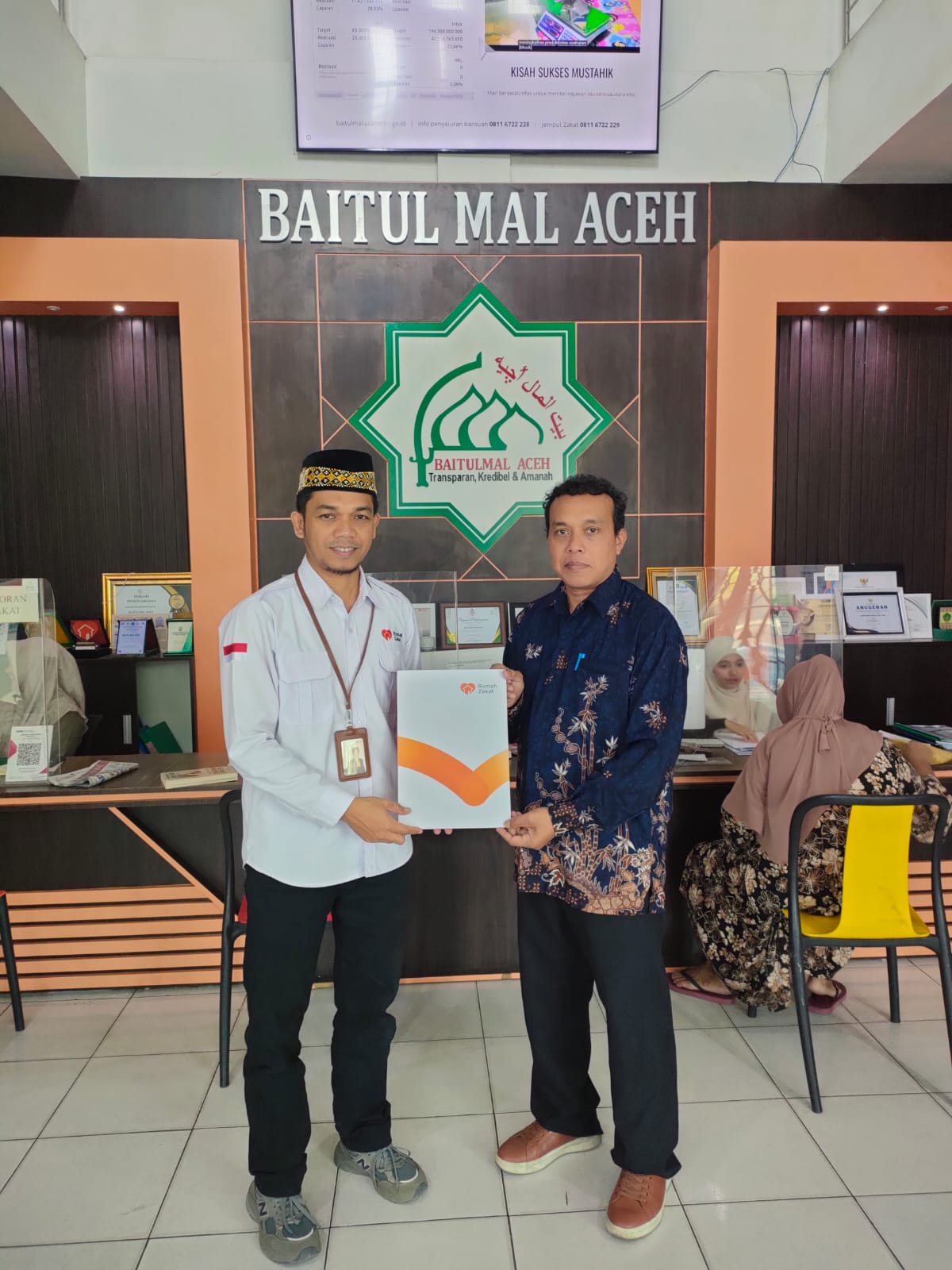RUMAH ZAKAT SERAHKAN LAPORAN KEUANGAN SEMESTER I 2026 KEPADA BAITUL MAL ACEH